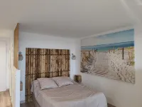 Panoramic Ocean View, Beach 300 Meters Away, Pool, Renovated Air-Conditioned Studio, les Issambres - Apartments