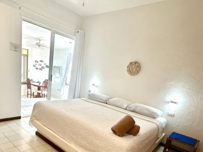 Direct Oceanfront, Corner Balcony Panoramic View of Beach, Half Moon Bay, Akumal