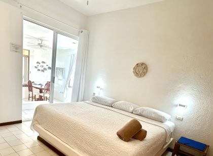 Direct Oceanfront, Corner Balcony Panoramic View of Beach, Half Moon Bay, Akumal