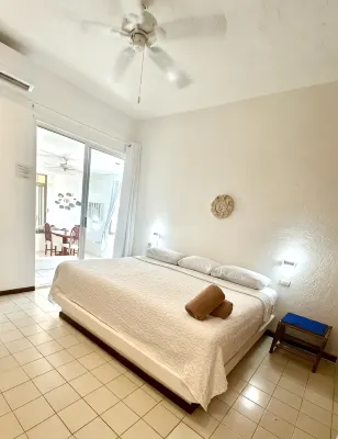 Direct Oceanfront, Corner Balcony Panoramic View of Beach, Half Moon Bay, Akumal