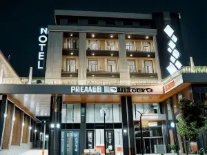 Premier Hotel