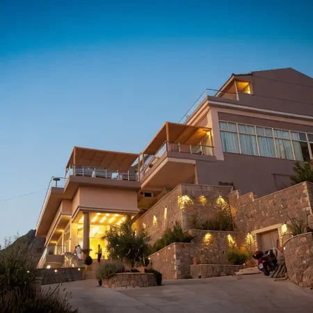 Belvedere Hotel