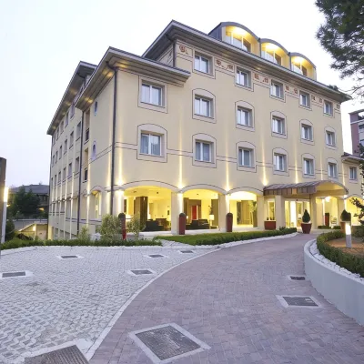 Virginia Palace Hotel Hotel in zona Stazione dei treni di Rho