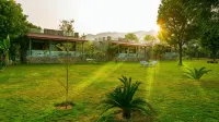 Vatsalya Vihar - A Luxury Pool Villas Resort - Kitchenette