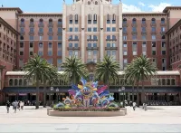 U-FREE INTERNATIONAL HOTEL - familiares