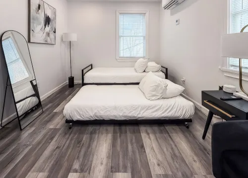 New 3 beds in Southie! W/D in unit. - บังกะโล