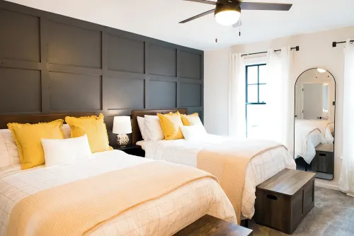 Cozy Cottage Downtown - Walk to OTR & Stadiums - Bungalows