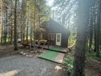 Cozy Cabin in the Woods.  25 minutes to Yellowstone National Park