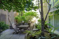 Modern Studio in the Heart of the City II Hotels in Pike Market District