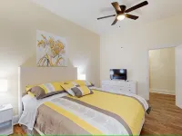 Spacious Downtown Frederick, 3 BR, Full Kitchen Off Street Parking Hotel di Frederick