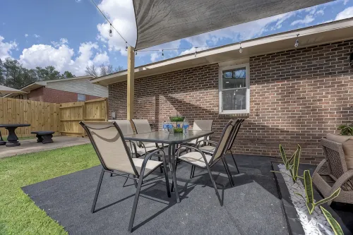 Military in Style/Movie Room /Game Room Minutes from Ft. Benning & Downtown area - 4 ดาว