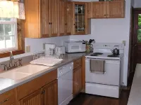 2 Mins/350 ft Walk to West Beach, Relaxing 3-Br Sleeps 8 Cottage with Large Yard Hoteles en Westbrook