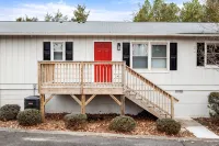 Chic Apartment Near Duke~Easy Access to Downtown & Dining Spots - キッチン