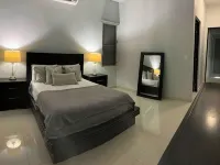 Peaceful, Private Beach House w/ New Pool and Patio Hotéis em Dorado