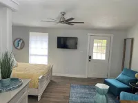 Quiet & Cozy Oasis- Pet Friendly/Near Boat Ramp/Private Patio - Apartments