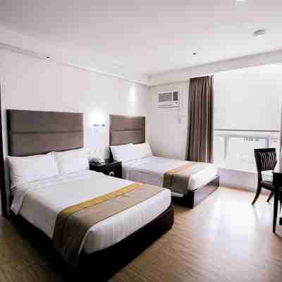 Queen Margarette Hotel - Downtown Rooms