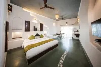 ميكونوس بلو