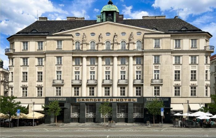 Grandezza Hotel Luxury Palace