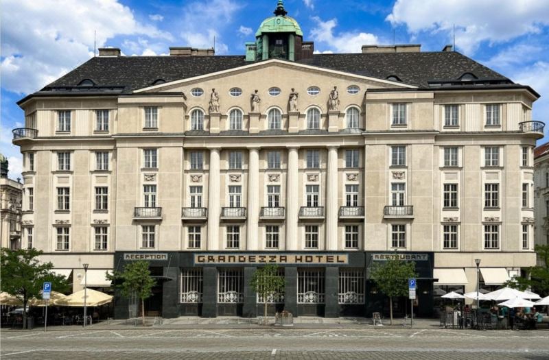 Grandezza Hotel Luxury Palace