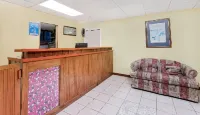 Travelodge by Wyndham Chambersburg