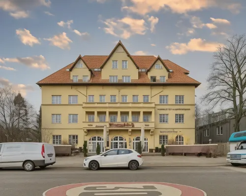 Alte Feuerwache Отели рядом с достопримечательностью «Ледовая арена Wellblechpalast»