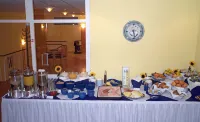 Hotel Berliner Ring - breakfast