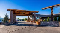 Best Western Outlaw Inn - parking