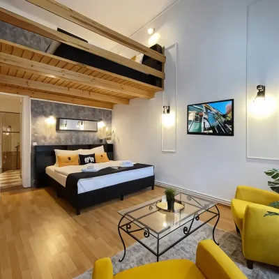 Smart Hotel Budapest Hotel berhampiran Dataran Pahlawan