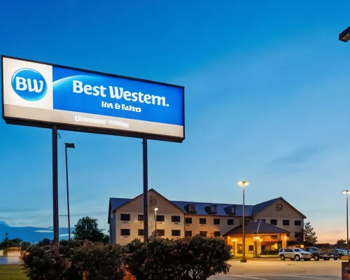 Best Western Dinosaur Valley Inn  Suites Hotels in Somervell County
