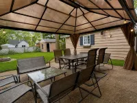 Harding Lakeside Getaway| 8 bedroom sleeps 16! - 3-Star