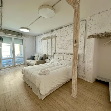 Apartamentos Carolina by Gaiarooms