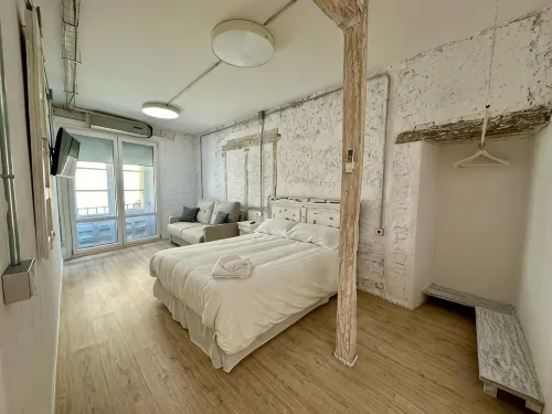 Apartamentos Carolina by Gaiarooms
