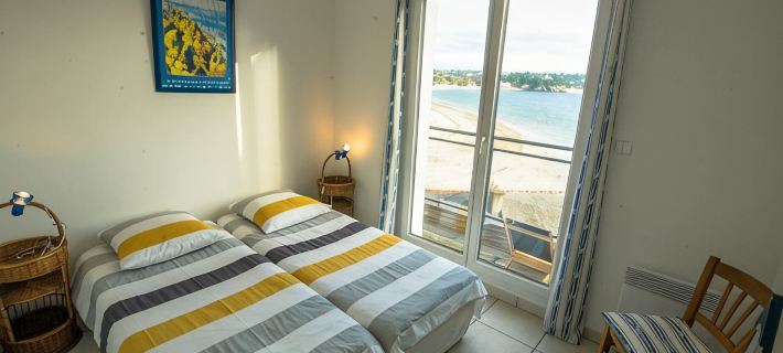 Quiet flat with sea view, 2 bedrooms, free wifi Hotéis em Crozon