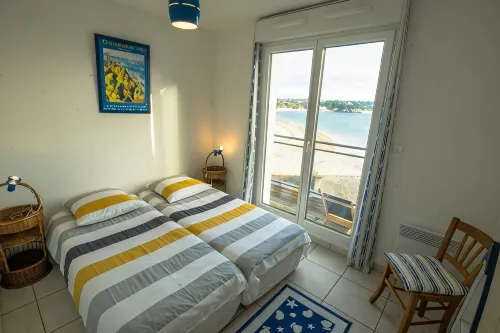 Quiet flat with sea view, 2 bedrooms, free wifi