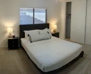 沙漠靜居體育場和餐飲私人泳池適合家庭度假屋 - 游泳池