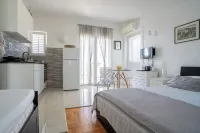 Apartments Zlatko Slobodan - Homestays