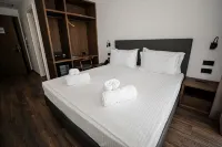 Black Diamond Hotel Dhermi Các khách sạn ở 
