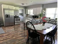 The Houston House: Convenient, Clean, and Newly Remodeled Home - 3 tähden
