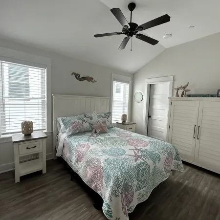 New Condo, Sleeps 6, 3 Bedroom, Beach Access, Community Pool & Private Cabanas.