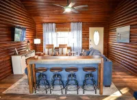 Relax at Sunset Cabin — Panoramic Lakefront Views! - 3-Star