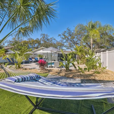 Tropical Oasis in the Heart of Tampa - Perfect for Families or Couples