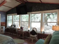 TreeHouse Suite @ HomeAway Ranch
