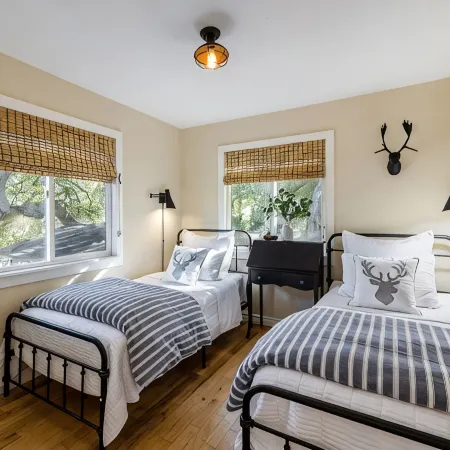 The B’s Hive Cottage