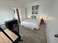 What a View!!! Chateau, Balcony incredible view of the Chateau! Free parking! - 3-Star