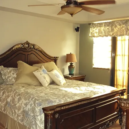 Exclusive Caribbean Villa / Rooftop Jacuzzi / Private Beach/ 24 Security /5 star