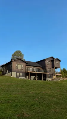 Stunning 10-Acre Luxury Retreat Breathtaking Views – 4Br, 4BA Near NYC & Warwick - 4-Star