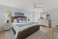 Coral Cove: Walk to the Beach! Heated pool! Prime North End! - Beach