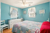 Beach House 2 Blocks to Beach Free Beach Badges, Towels & Parking - 3 stjerner