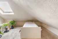 Peaceful 2BR w/ Zen Room - 3 estrellas