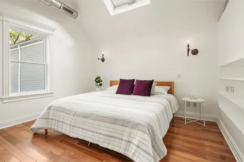 Prime 4 Br Sleeps 13, Chef Kitchen, 8 Blks to Wrigley, 15Min Train to Mag Mile - Bungalows